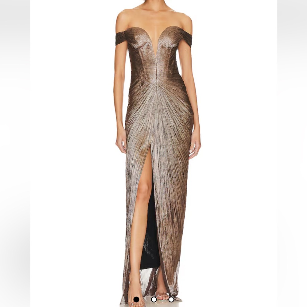 Maria Lucia Hohan A Tia in carbon Off-Shoulder Gown